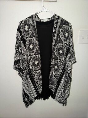 Earthbound Black White Boho Kimono + Fringe Tee 2 Piece Outfit Set -NWT